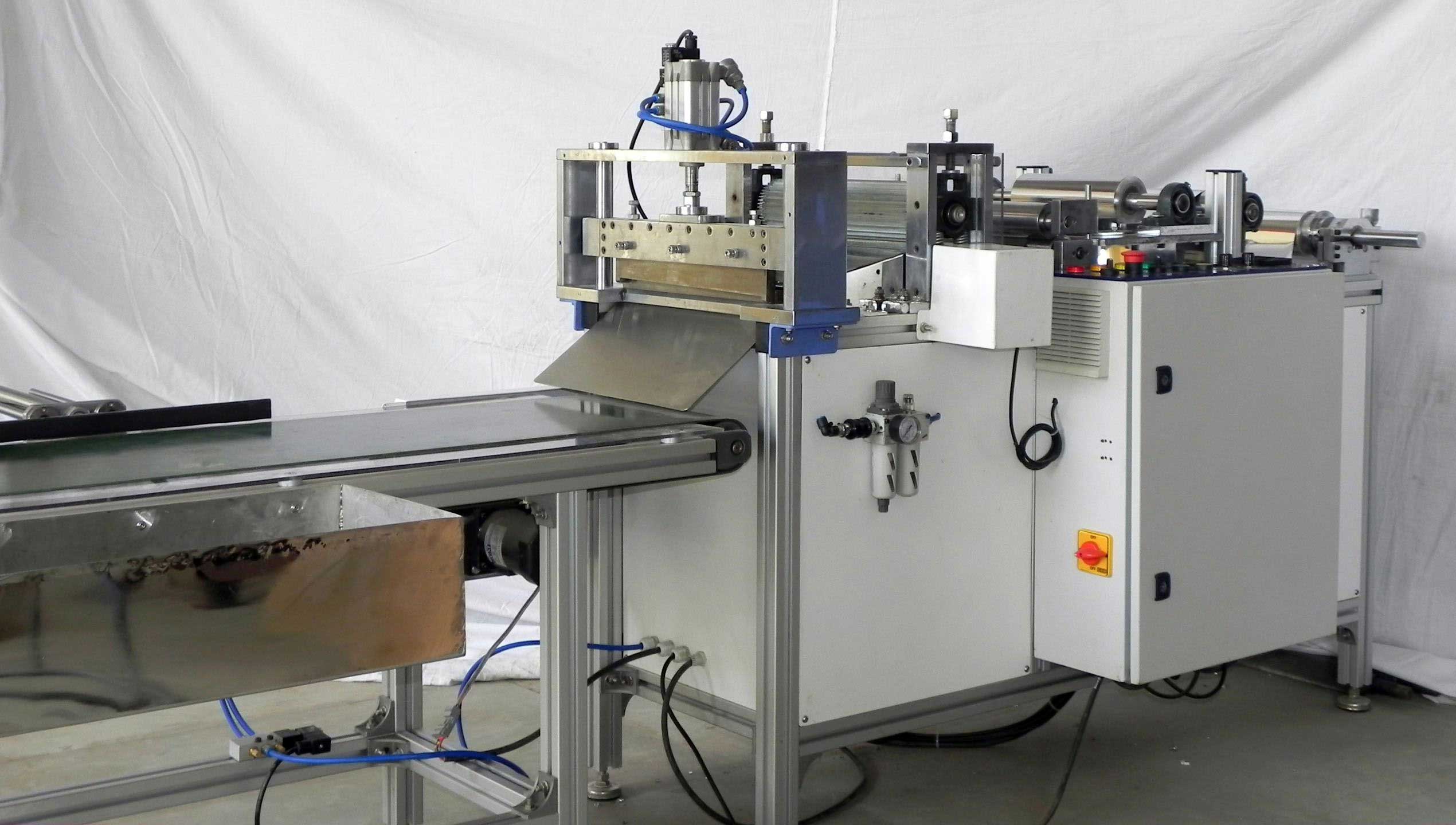Aluminium Foil Corrugation And Cutting Machine Manufacturers